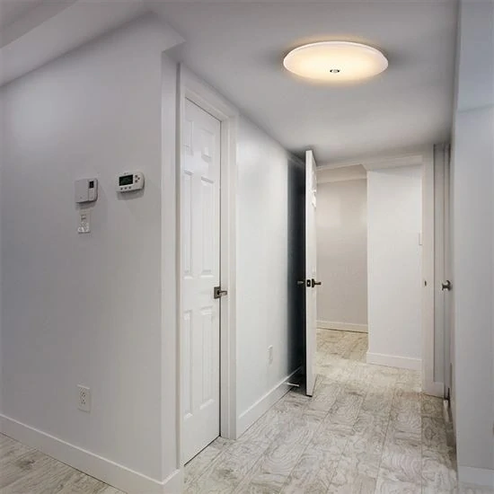 LED stropní světlo PLAIN s PIR sensorem, 18W, 1260lm, 3000K, kulaté, 33cm